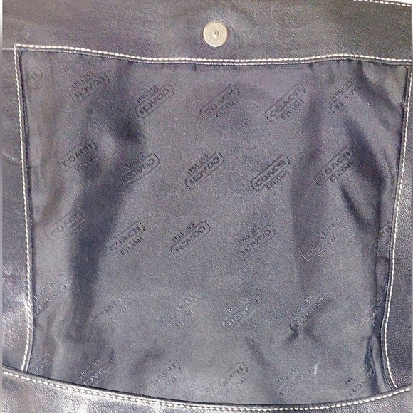 Coach Black Hampton Leather VTG Pre-Loved Crossbody/Shoulder Handbag - Authentic - Picture 4 of 13